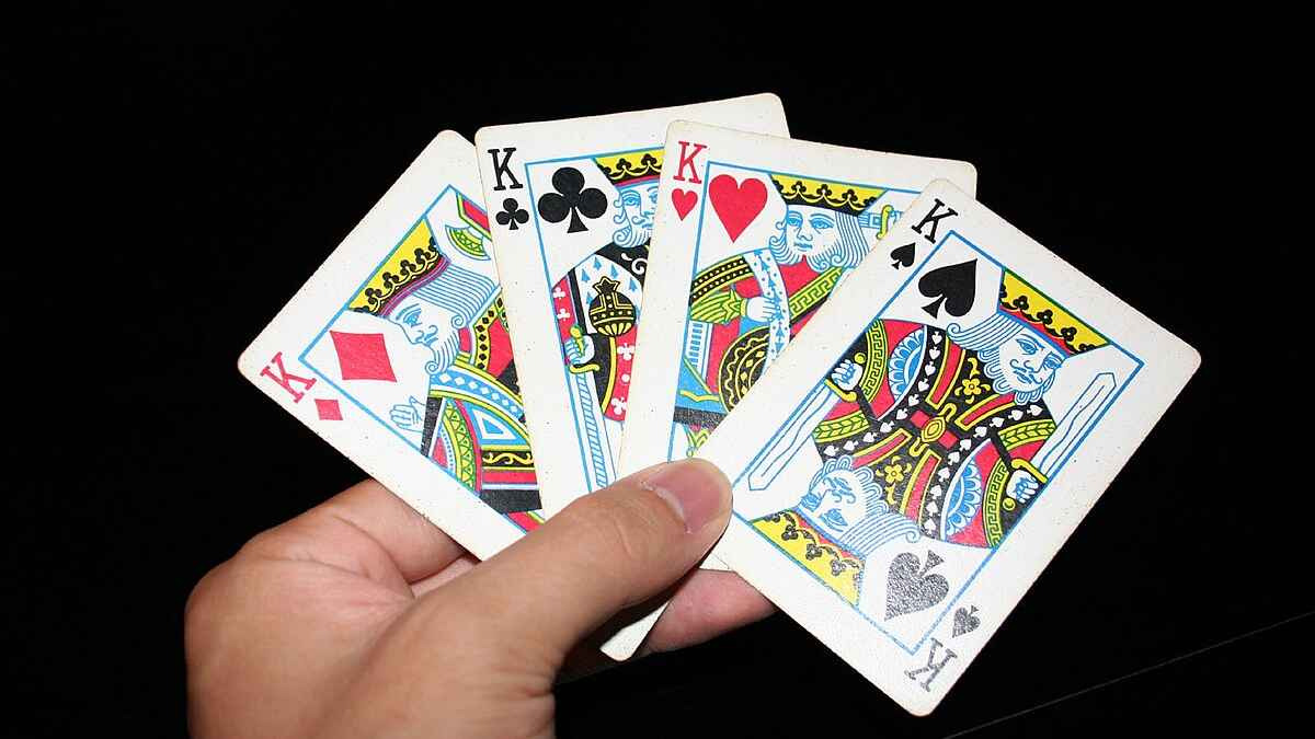 开云体育的九九扑克牌游戏,适合刚开始玩牌的玩家